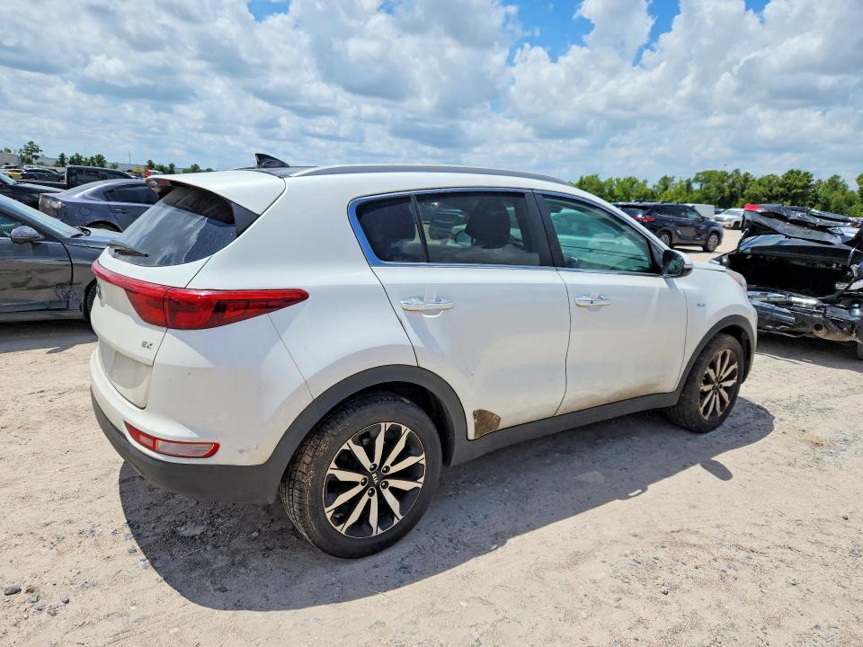 Продаж на аукціоні авто 2017 Kia Sportage, vin: KNDPNCAC8H7031610, номер лоту: 64673146