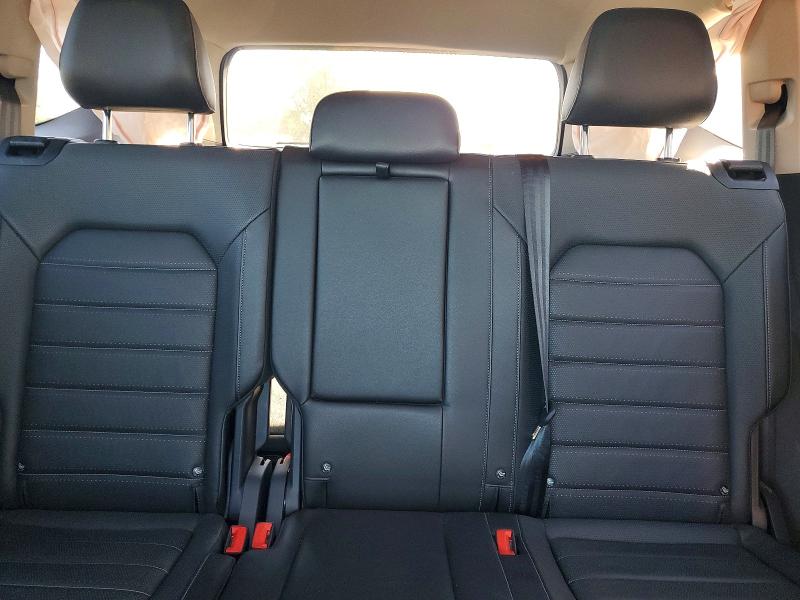 2018 Volkswagen Atlas მანქანა იყიდება აუქციონზე, vin: 1V2NR2CA7JC560642, აუქციონის ნომერი: 66650136