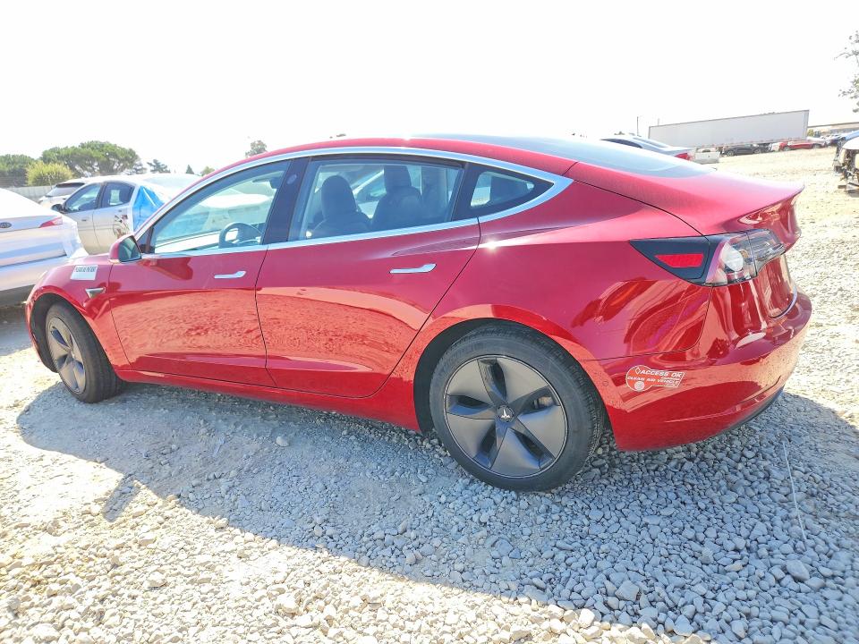 64486036 :رقم المزاد ، 5YJ3E1EA4JF052238 vin ، 2018 Tesla Model 3 مزاد بيع