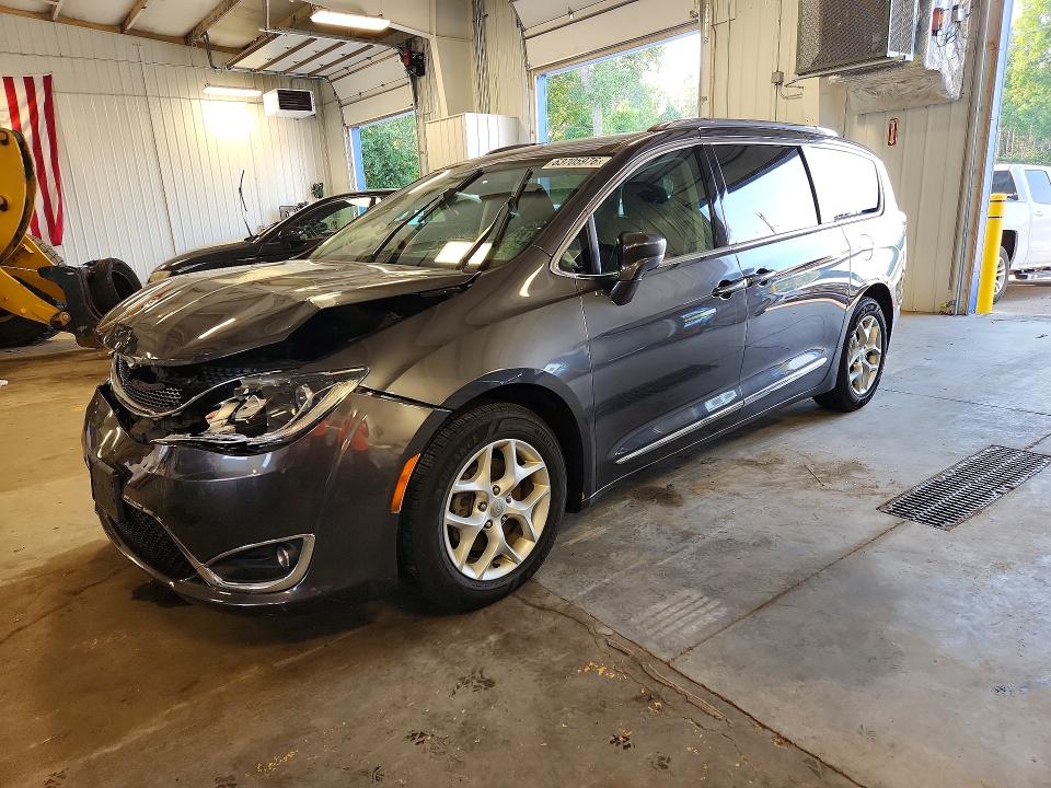 2018 Chrysler Pacifica მანქანა იყიდება აუქციონზე, vin: 2C4RC1EG4JR121468, აუქციონის ნომერი: 63705976
