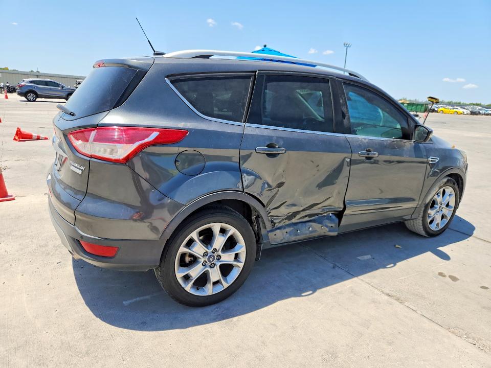 Продажа на аукционе авто 2016 Ford Escape, vin: 1FMCU0J98GUC10097, номер лота: 64514996