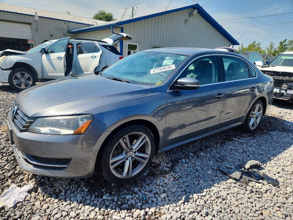 2014 Volkswagen Passat მანქანა იყიდება აუქციონზე, vin: 1VWBH7A30EC019346, აუქციონის ნომერი: 67264636