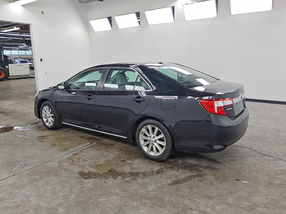 2014 Toyota Camry მანქანა იყიდება აუქციონზე, vin: 4T4BF1FKXER398115, აუქციონის ნომერი: 65073086