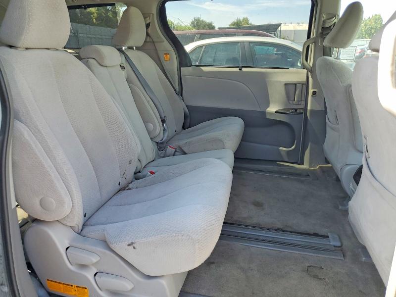 65034936 :رقم المزاد ، 5TDKK3DC7DS341908 vin ، 2013 Toyota Sienna مزاد بيع