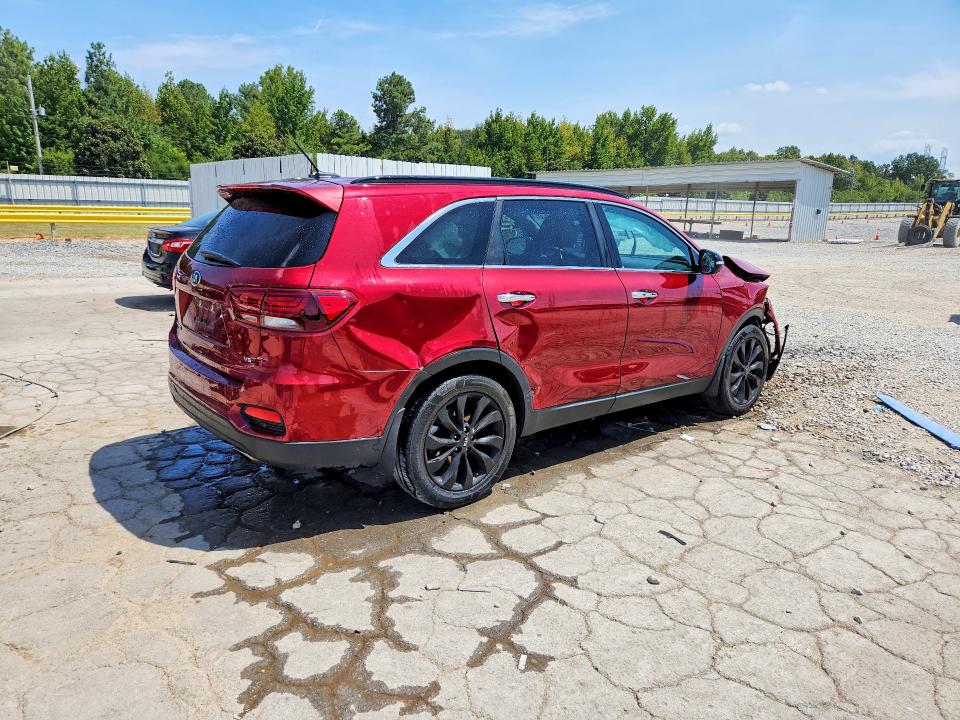66037546 :رقم المزاد ، 5XYPG4A57LG693594 vin ، 2020 Kia Sorento مزاد بيع