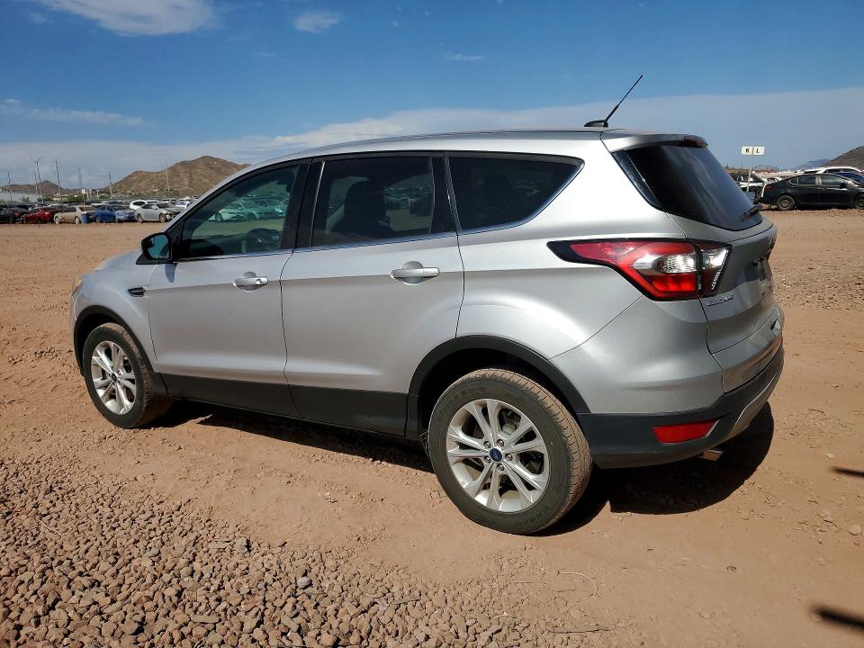 Продажа на аукционе авто 2017 Ford Escape, vin: 1FMCU9GD6HUE49777, номер лота: 63448456