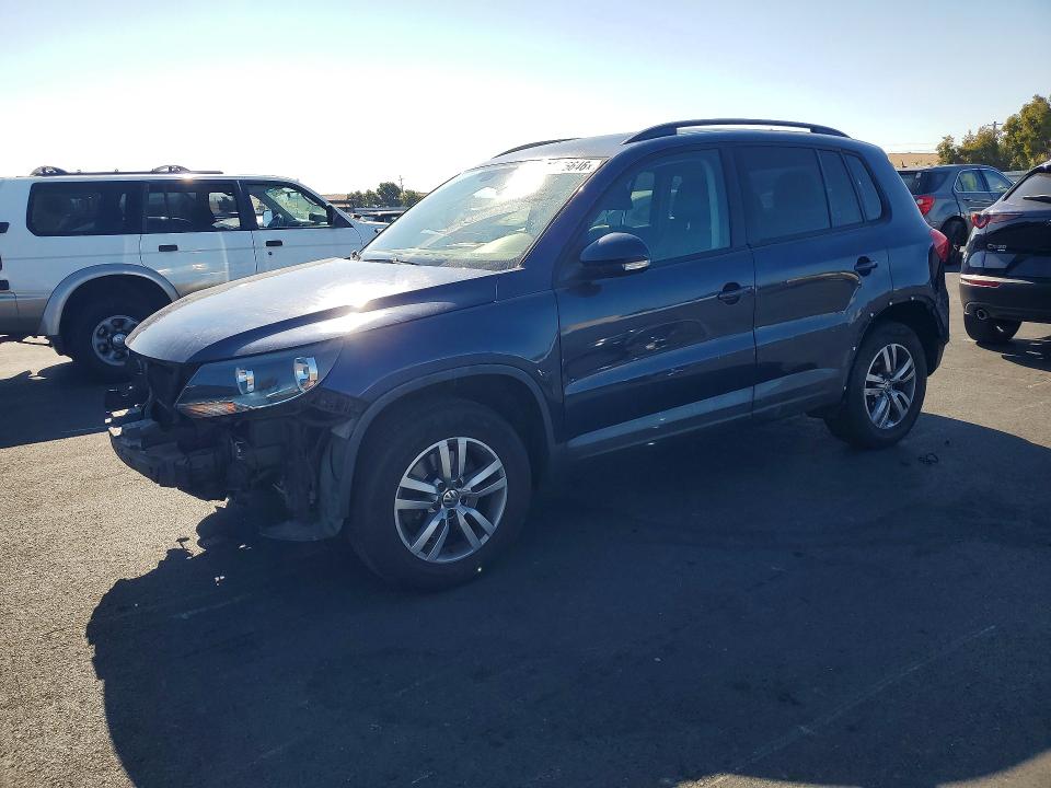 Продажа на аукционе авто 2016 Volkswagen Tiguan, vin: WVGAV7AX1GW577388, номер лота: 65856646
