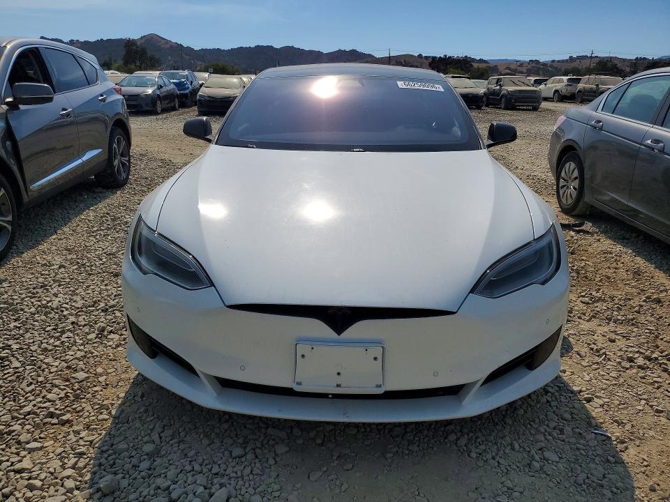 66259096 :رقم المزاد ، 5YJSA1E14HF191318 vin ، 2017 Tesla Model S مزاد بيع