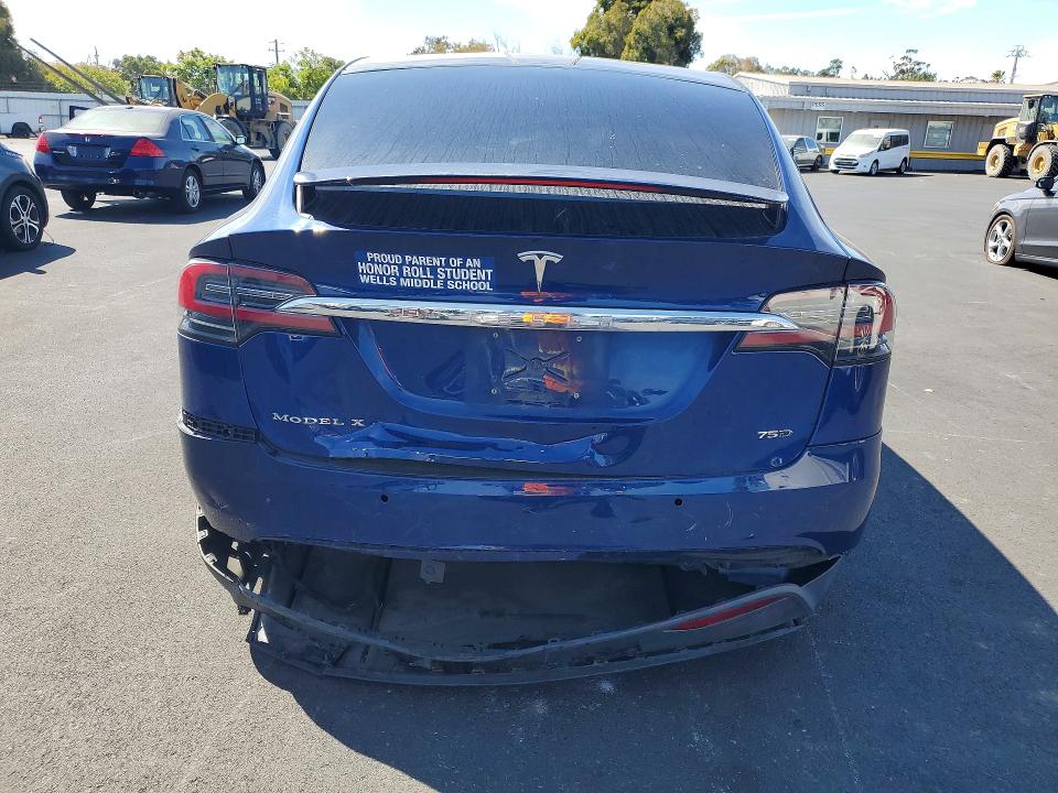 65728546 :رقم المزاد ، 5YJXCBE27GF015649 vin ، 2016 Tesla Model X مزاد بيع
