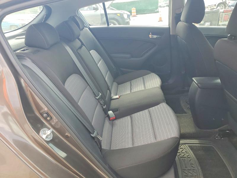 65569556 :رقم المزاد ، KNAFX5A82E5158693 vin ، 2014 Kia Forte مزاد بيع
