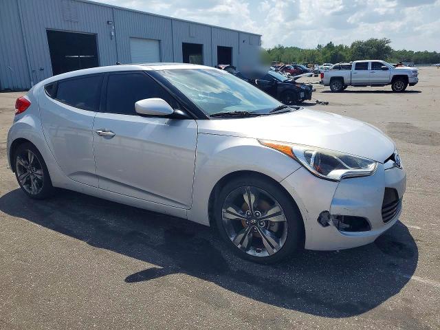 65150666 :رقم المزاد ، KMHTC6AD5HU320987 vin ، 2017 Hyundai Veloster مزاد بيع