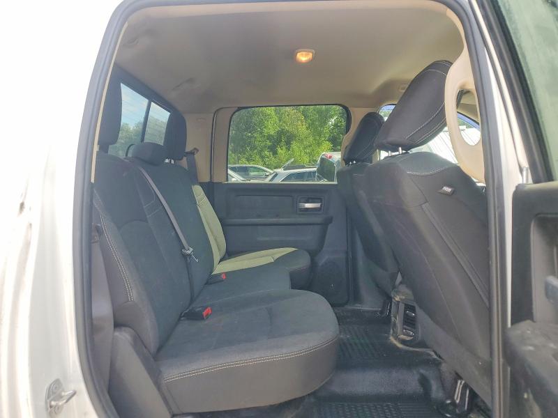 66225816 :رقم المزاد ، 3C6UR5CJ8KG711959 vin ، 2019 Ram 2500 مزاد بيع