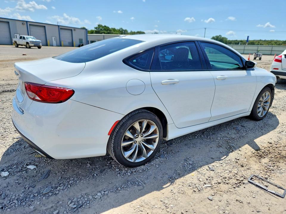 Продаж на аукціоні авто 2015 Chrysler 200, vin: 1C3CCCBB3FN590859, номер лоту: 64136206