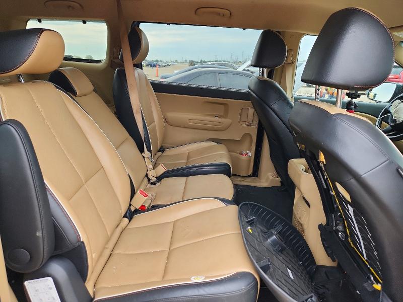 65685726 :رقم المزاد ، KNDMB5C10H6324152 vin ، 2017 Kia Sedona مزاد بيع
