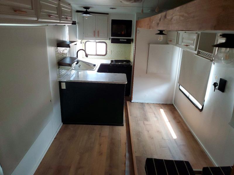 66004286 :رقم المزاد ، 4YDF29R227L601610 vin ، 2007 Keystone Rv Laredo Series مزاد بيع