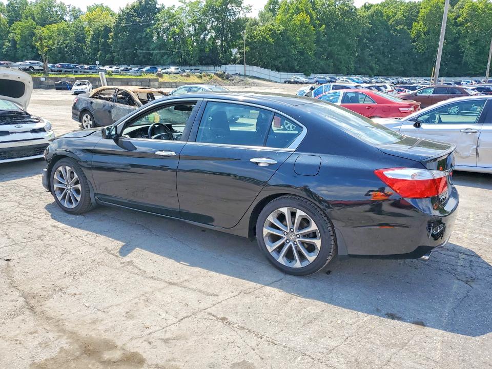 65191676 :رقم المزاد ، 1HGCR2E52FA117473 vin ، 2015 Honda Accord مزاد بيع