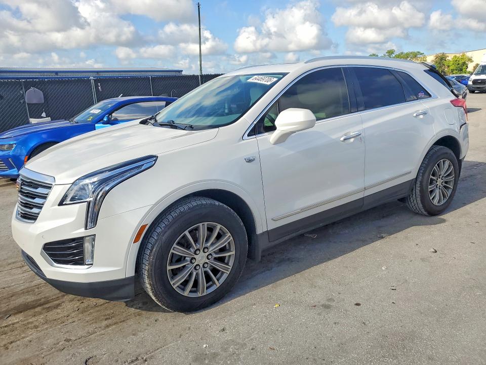 64469706 :رقم المزاد ، 1GYKNBRS2HZ201927 vin ، 2017 Cadillac Xt5 مزاد بيع