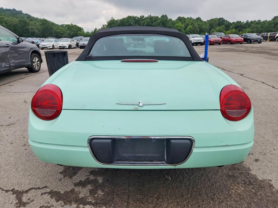 64935576 :رقم المزاد ، 1FAHP60A94Y100833 vin ، 2004 Ford Thunderbird مزاد بيع