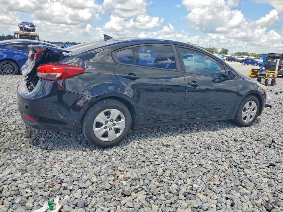 64195816 :رقم المزاد ، 3KPFK4A7XJE220326 vin ، 2018 Kia Forte مزاد بيع
