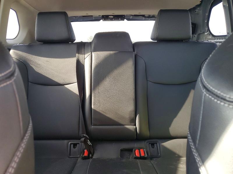 66613096 :رقم المزاد ، 7MUDAAAG1RV083678 vin ، 2024 Toyota Corolla Cross مزاد بيع