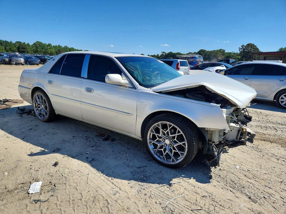 Продажа на аукционе авто 2011 Cadillac Dts, vin: 1G6KP5ES4BU129854, номер лота: 65675956