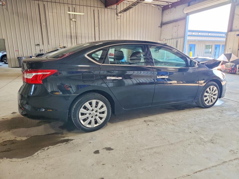 Продаж на аукціоні авто 2017 Nissan Sentra, vin: 3N1AB7AP4HY348651, номер лоту: 64230666