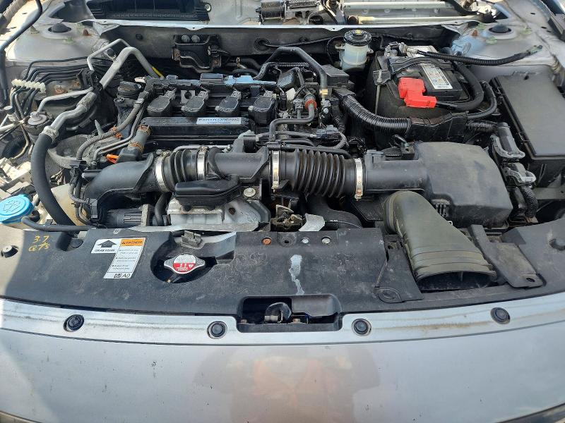 2018 Honda Accord მანქანა იყიდება აუქციონზე, vin: 1HGCV1F30JA061643, აუქციონის ნომერი: 64535586