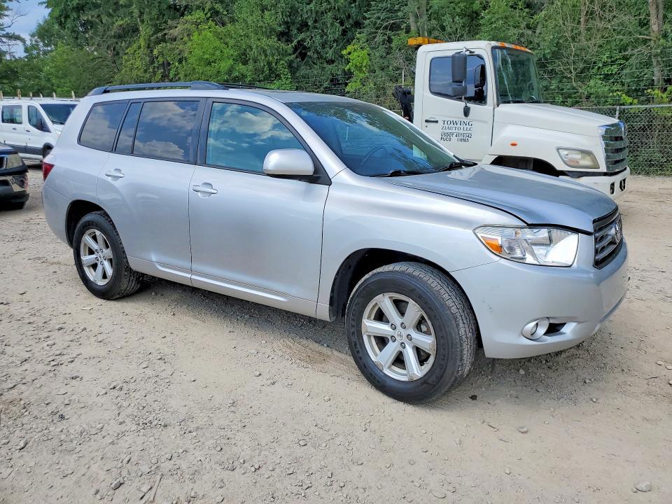 2010 Toyota Highlander მანქანა იყიდება აუქციონზე, vin: 5TDJK3EH2AS016973, აუქციონის ნომერი: 64415346