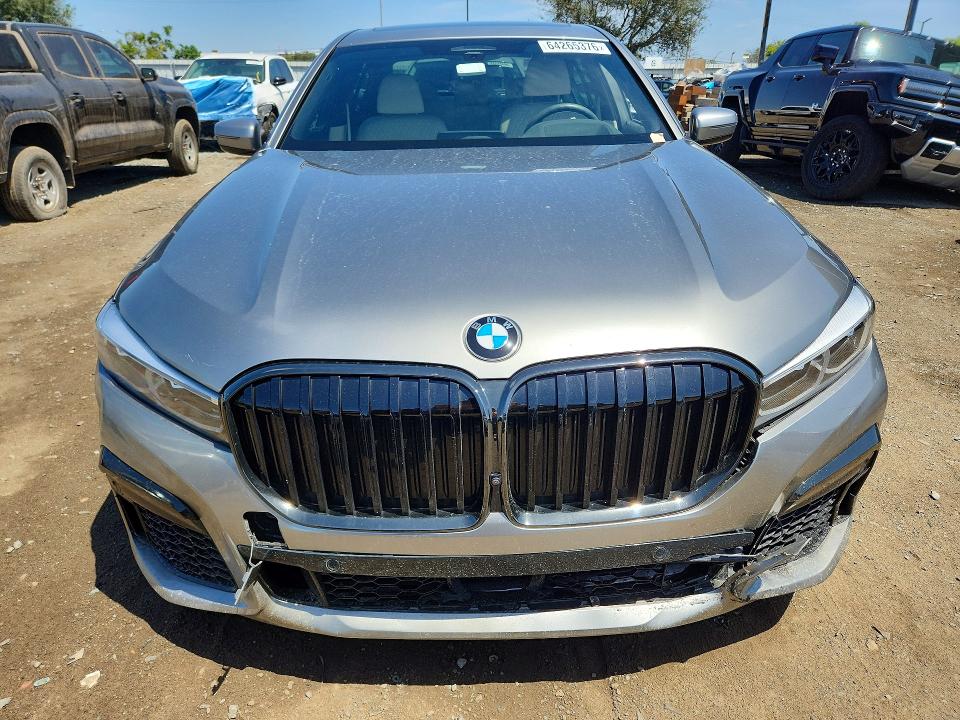 2022 Bmw 750 მანქანა იყიდება აუქციონზე, vin: WBA7U2C04NCH70153, აუქციონის ნომერი: 64265376