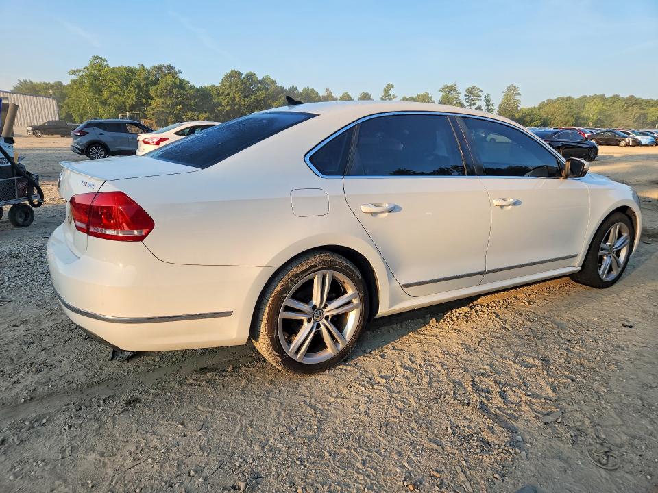 Продажа на аукционе авто 2014 Volkswagen Passat, vin: 1VWCT7A30EC043326, номер лота: 66395566