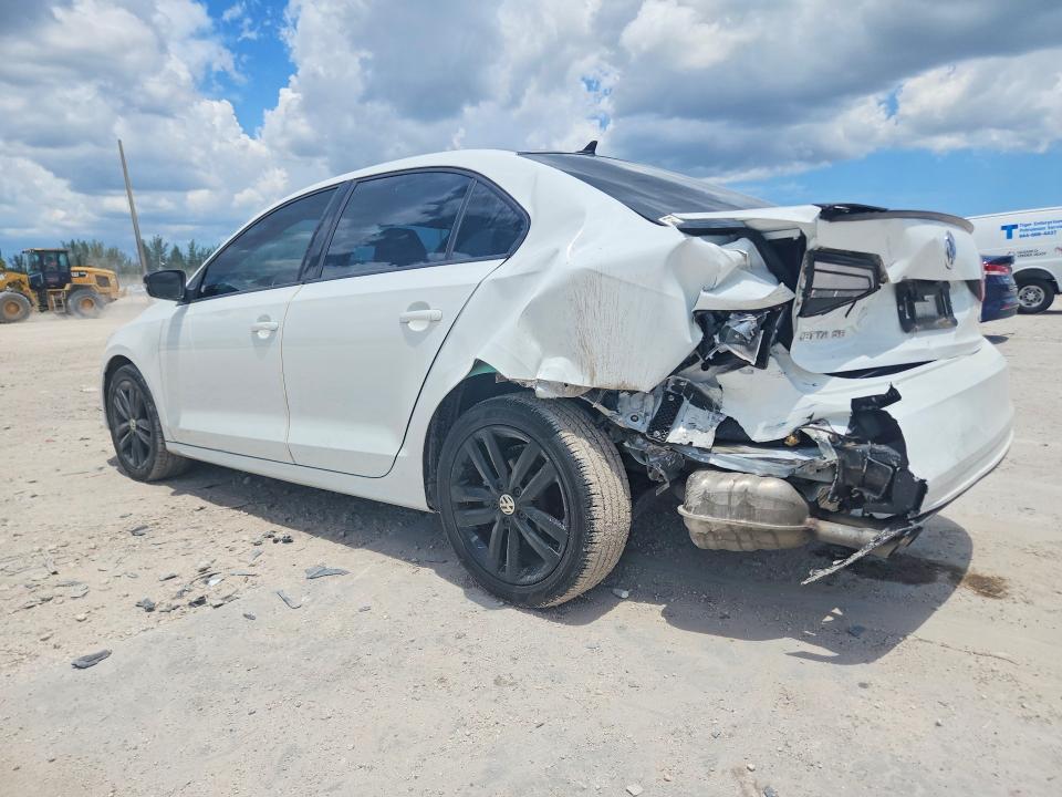 64802896 :رقم المزاد ، 3VWD17AJ1JM228762 vin ، 2018 Volkswagen Jetta مزاد بيع