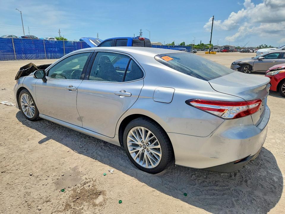 Продажа на аукционе авто 2018 Toyota Camry, vin: 4T1B11HK3JU049362, номер лота: 65119416
