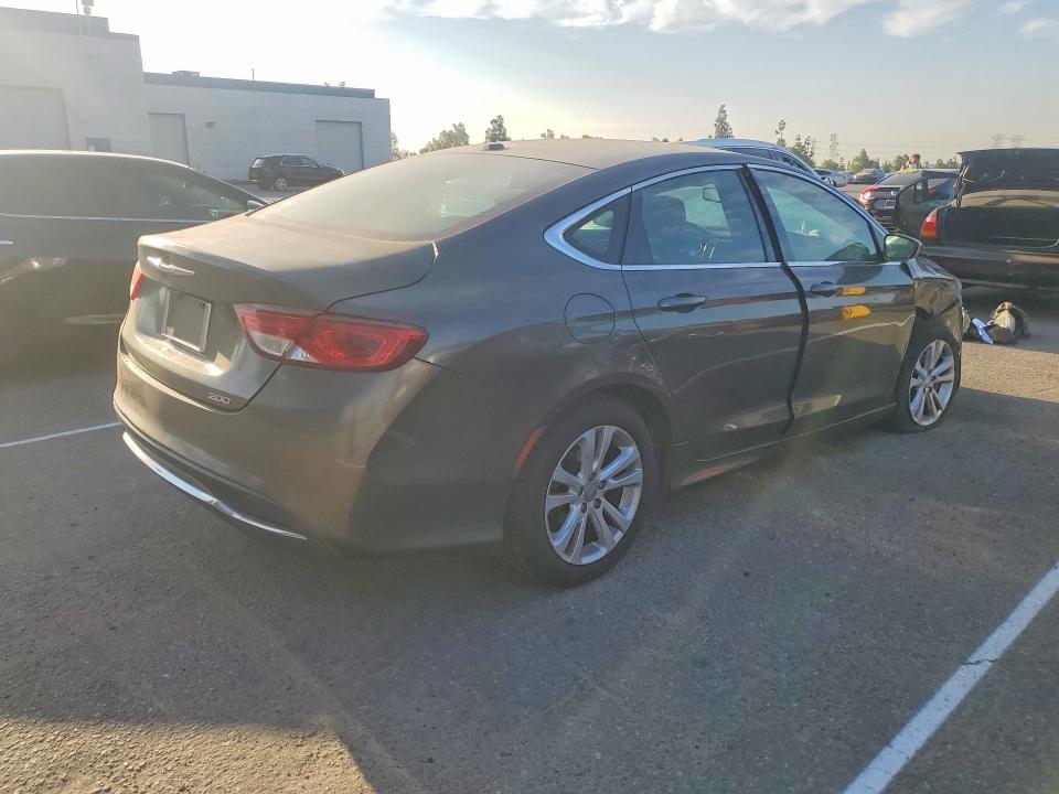 66834886 :رقم المزاد ، 1C3CCCABXFN747417 vin ، 2015 Chrysler 200 مزاد بيع