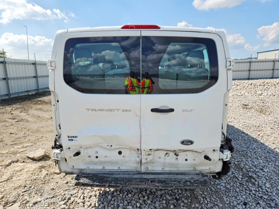 63722156 :رقم المزاد ، 1FBZX2ZM3GKA20556 vin ، 2016 Ford Transit مزاد بيع