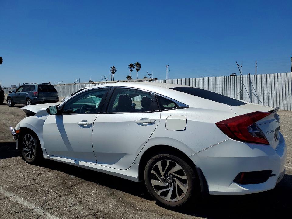 2016 Honda Civic მანქანა იყიდება აუქციონზე, vin: 19XFC2F72GE020818, აუქციონის ნომერი: 62991296
