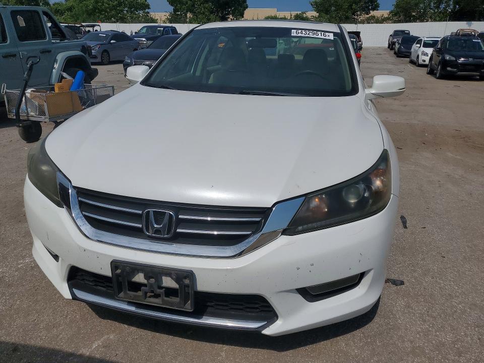 Продаж на аукціоні авто 2014 Honda Accord, vin: 1HGCR2F70EA042352, номер лоту: 64329616