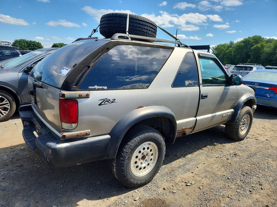 Продажа на аукционе авто 2000 Chevrolet Blazer, vin: 1GNCT18W9YK114461, номер лота: 65530396