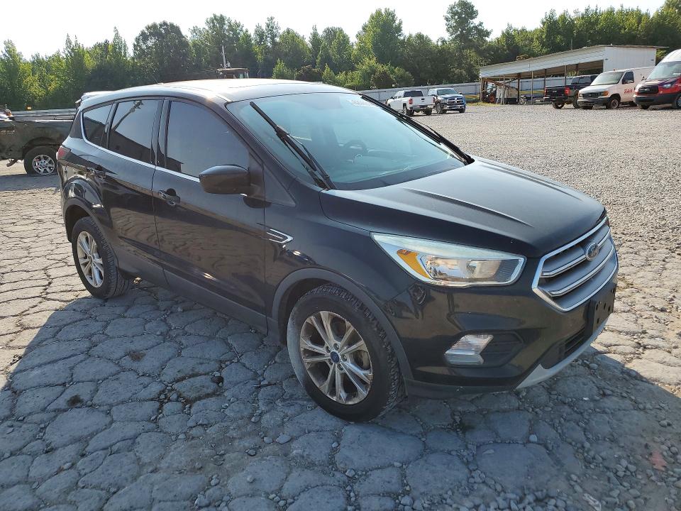 Продаж на аукціоні авто 2017 Ford Escape, vin: 1FMCU0GD0HUB58607, номер лоту: 62930176