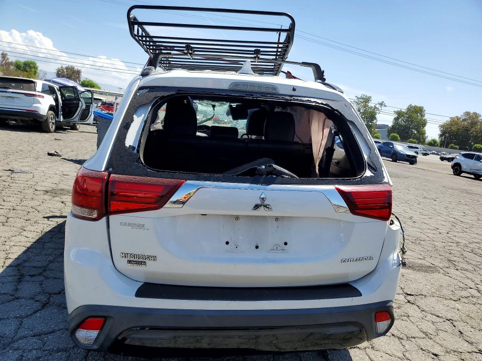 Продажа на аукционе авто 2019 Mitsubishi Outlander, vin: JA4AD3A35KZ026024, номер лота: 65504206