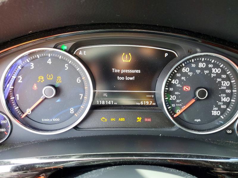 Aukcja sprzedaży 2017 Volkswagen Touareg, vin: WVGRF7BP0HD005627, numer aukcji: 64819396