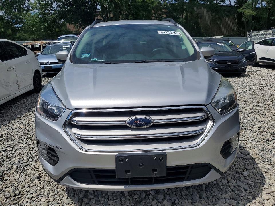 Продажа на аукционе авто 2018 Ford Escape, vin: 1FMCU9GD0JUB33281, номер лота: 64100946