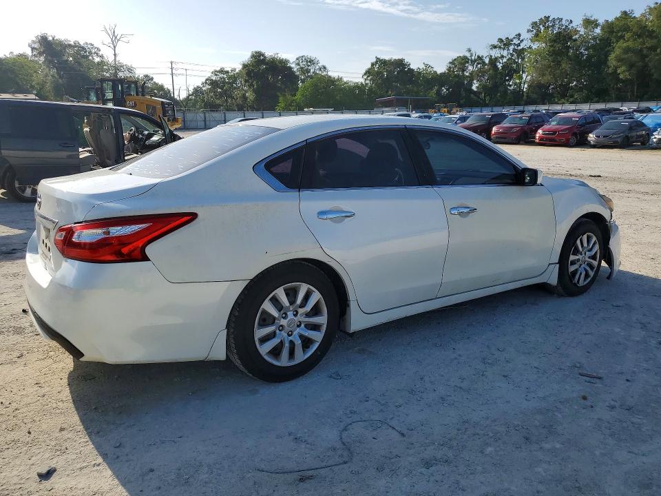 Продажа на аукционе авто 2016 Nissan Altima, vin: 1N4AL3AP3GN370998, номер лота: 64014146