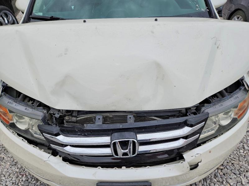 64084446 :رقم المزاد ، 5FNRL5H61FB024113 vin ، 2015 Honda Odyssey مزاد بيع
