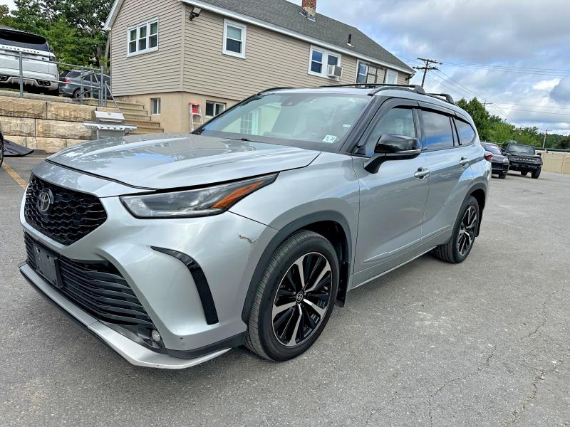 Продажа на аукционе авто 2022 Toyota Highlander, vin: 5TDLZRBH1NS216003, номер лота: 64052636