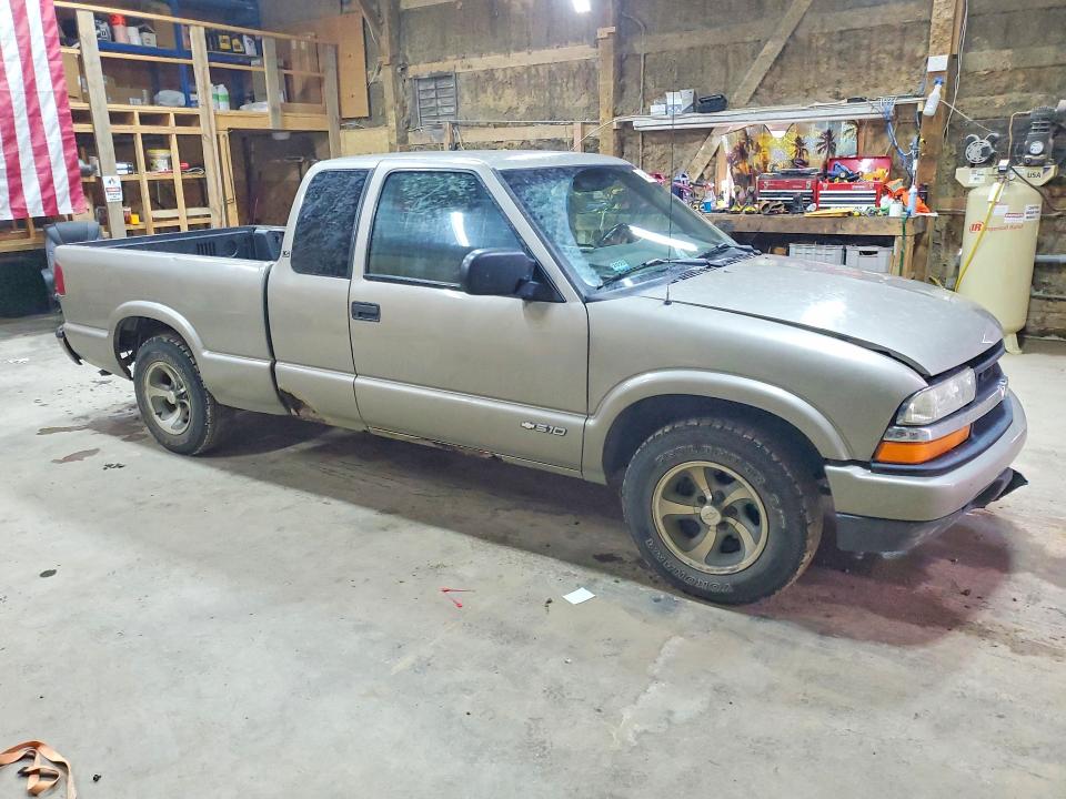 64929606 :رقم المزاد ، 1GCCS195128213409 vin ، 2002 Chevrolet S Truck مزاد بيع