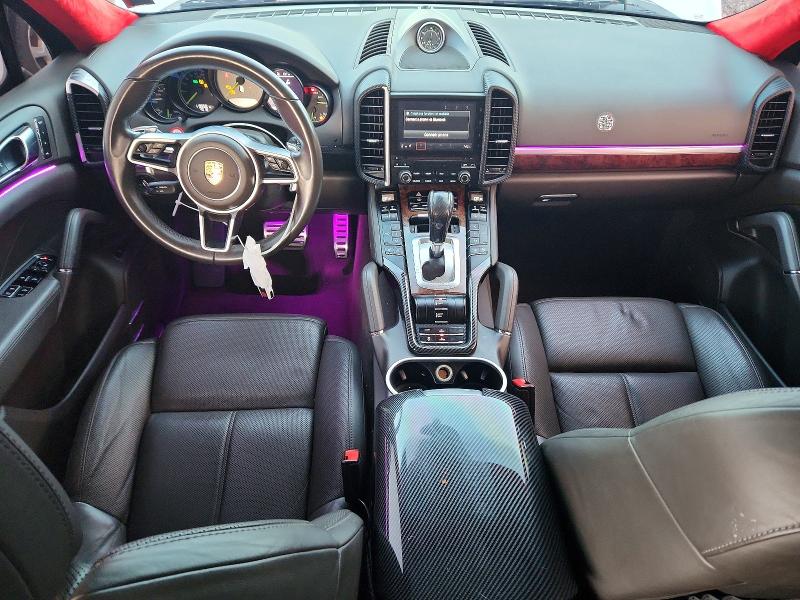 Продаж на аукціоні авто 2017 Porsche Cayenne, vin: WP1AE2A25HLA71480, номер лоту: 66352186