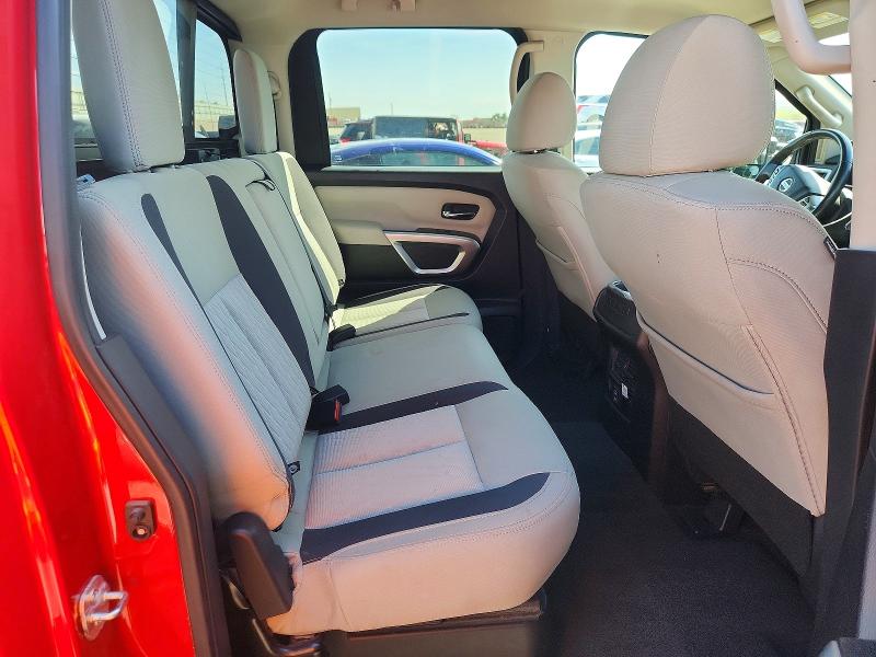 65745646 :رقم المزاد ، 1N6AA1EF0MN530639 vin ، 2021 Nissan Titan مزاد بيع