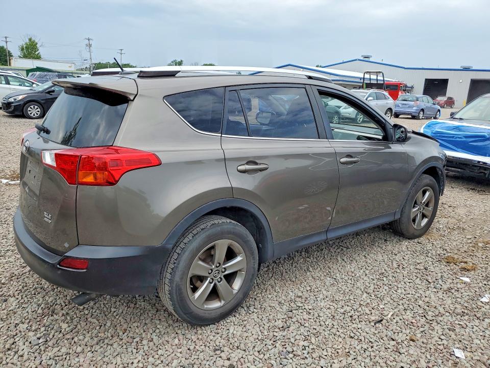 63855146 :رقم المزاد ، JTMRFREV3FD174810 vin ، 2015 Toyota Rav4 مزاد بيع