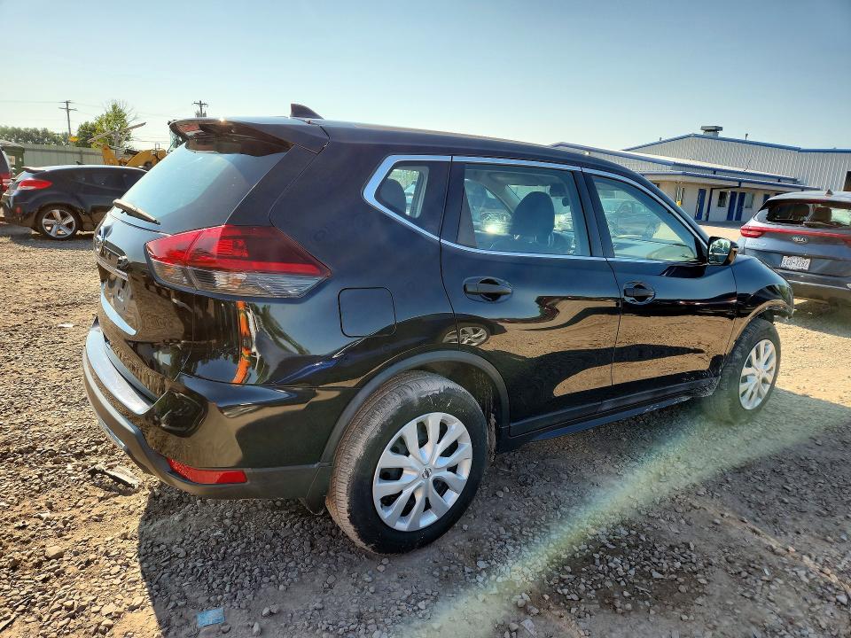 63101576 :رقم المزاد ، 5N1AT2MTXJC793296 vin ، 2018 Nissan Rogue مزاد بيع