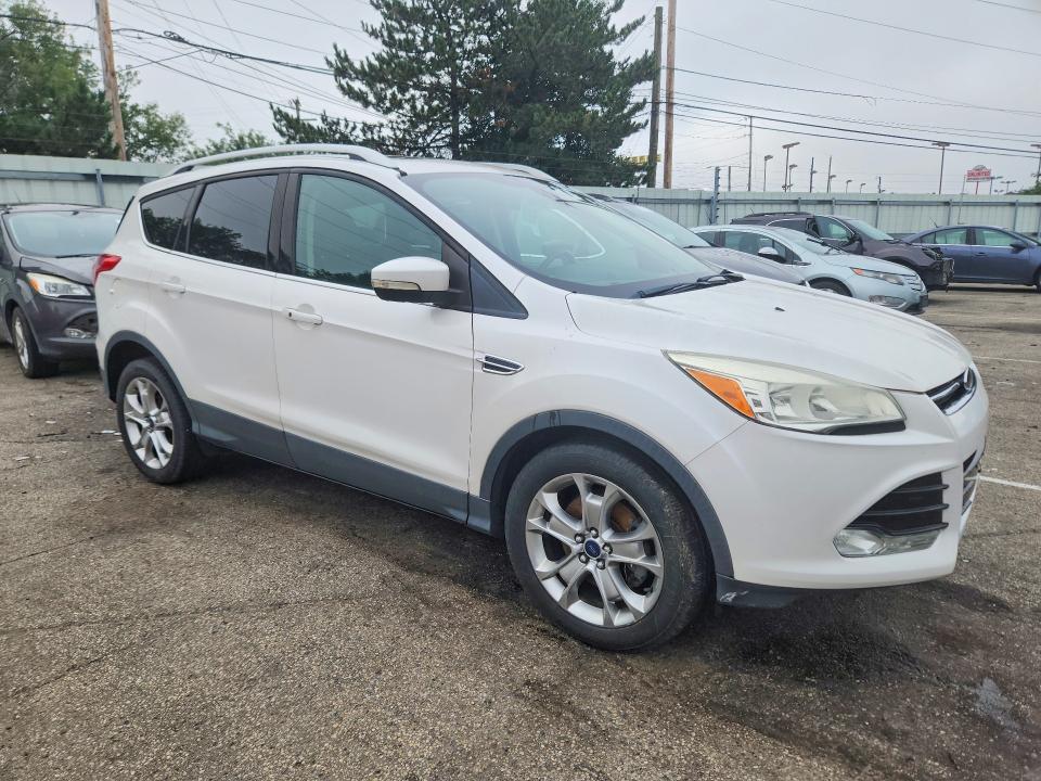 Продажа на аукционе авто 2015 Ford Escape, vin: 1FMCU9JX8FUA05350, номер лота: 64482266